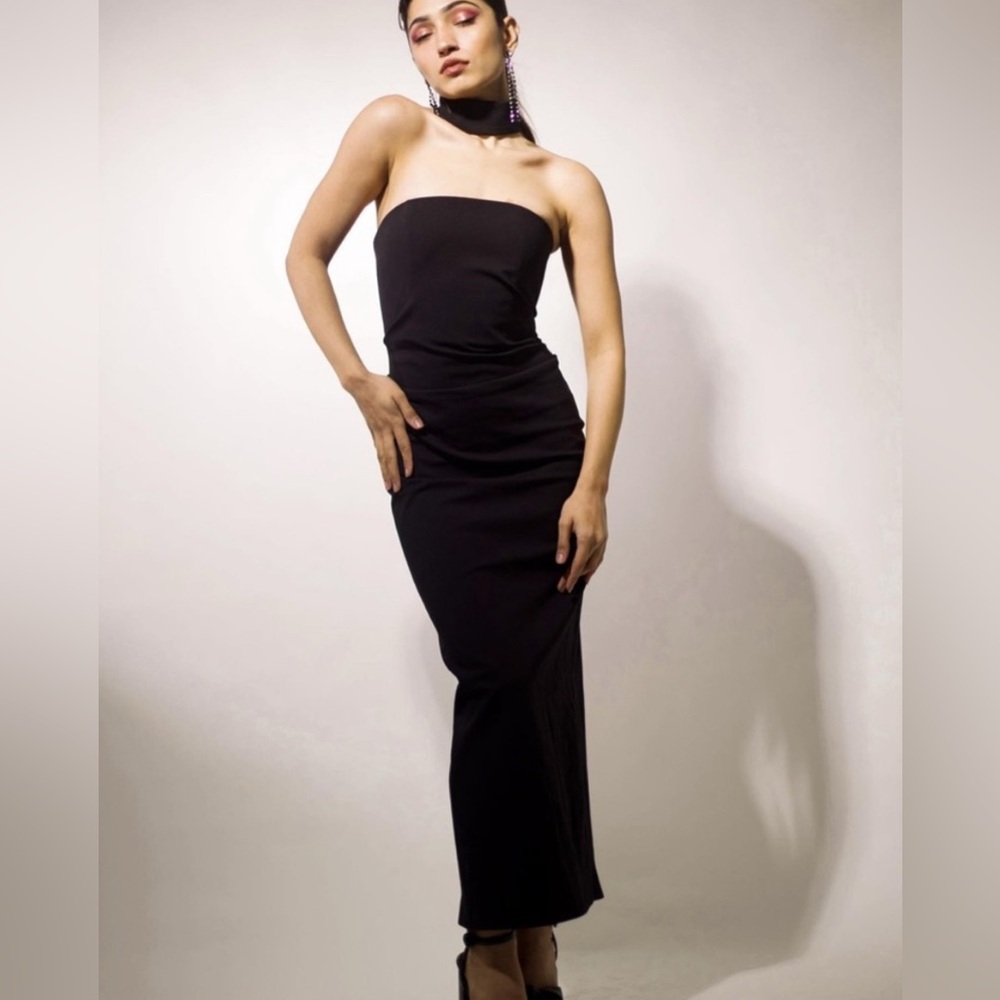 Zara choker dress. Will work best for a medium large -absolutely stunning.